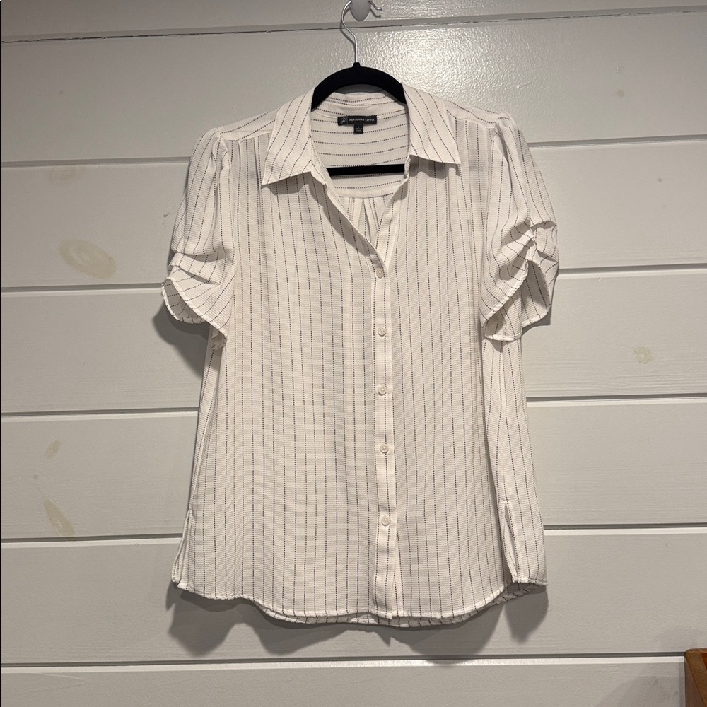 Adrianna Papell Cream and Black Striped Top